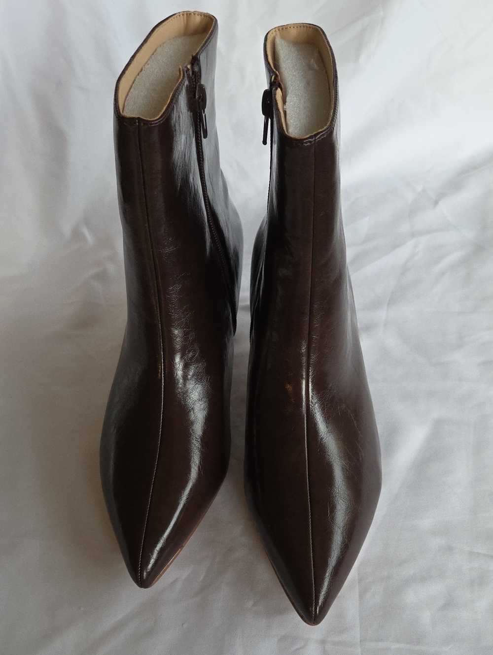 Journee Brown Pointed-Toe Kitten Heel Bootie